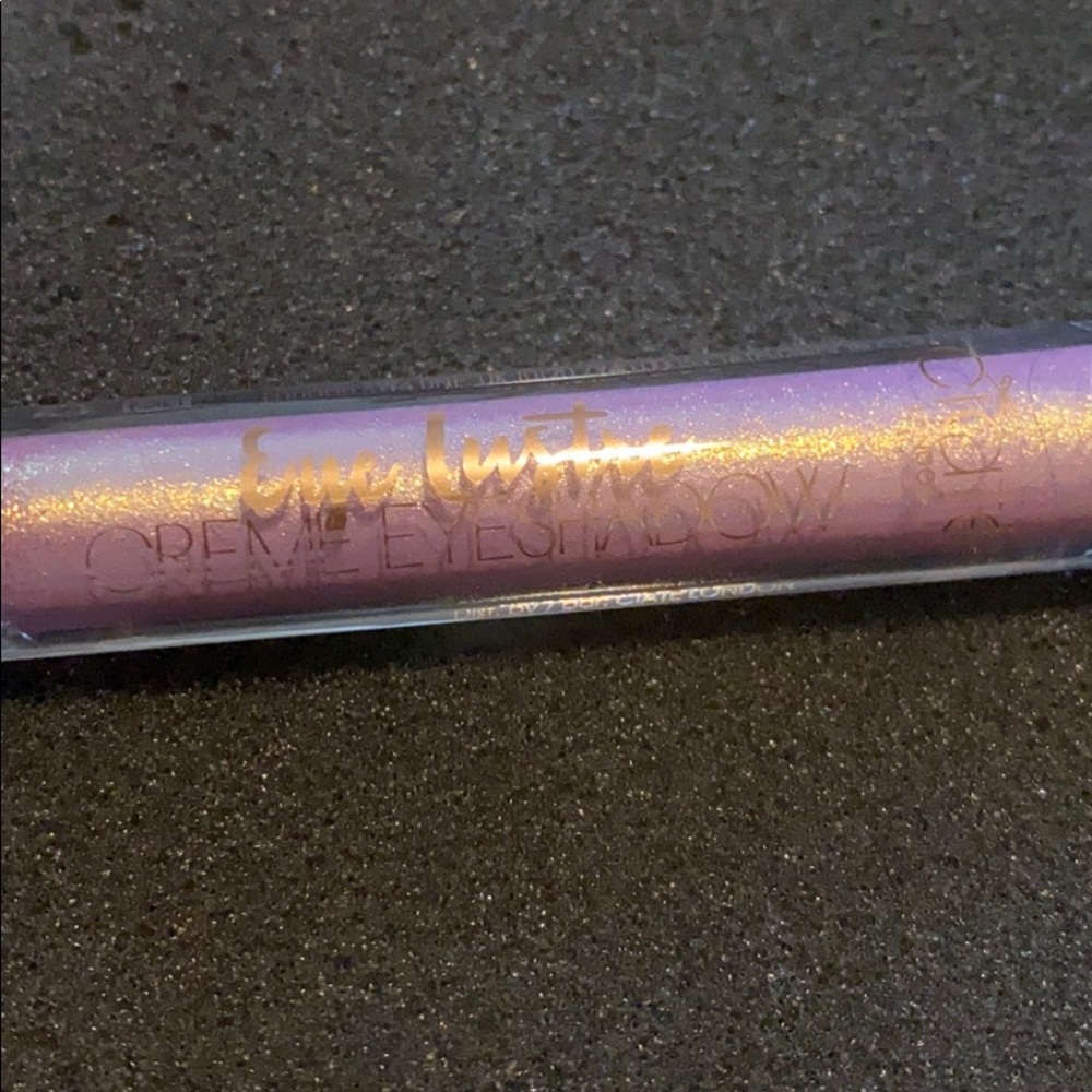 Crème eyeshadow